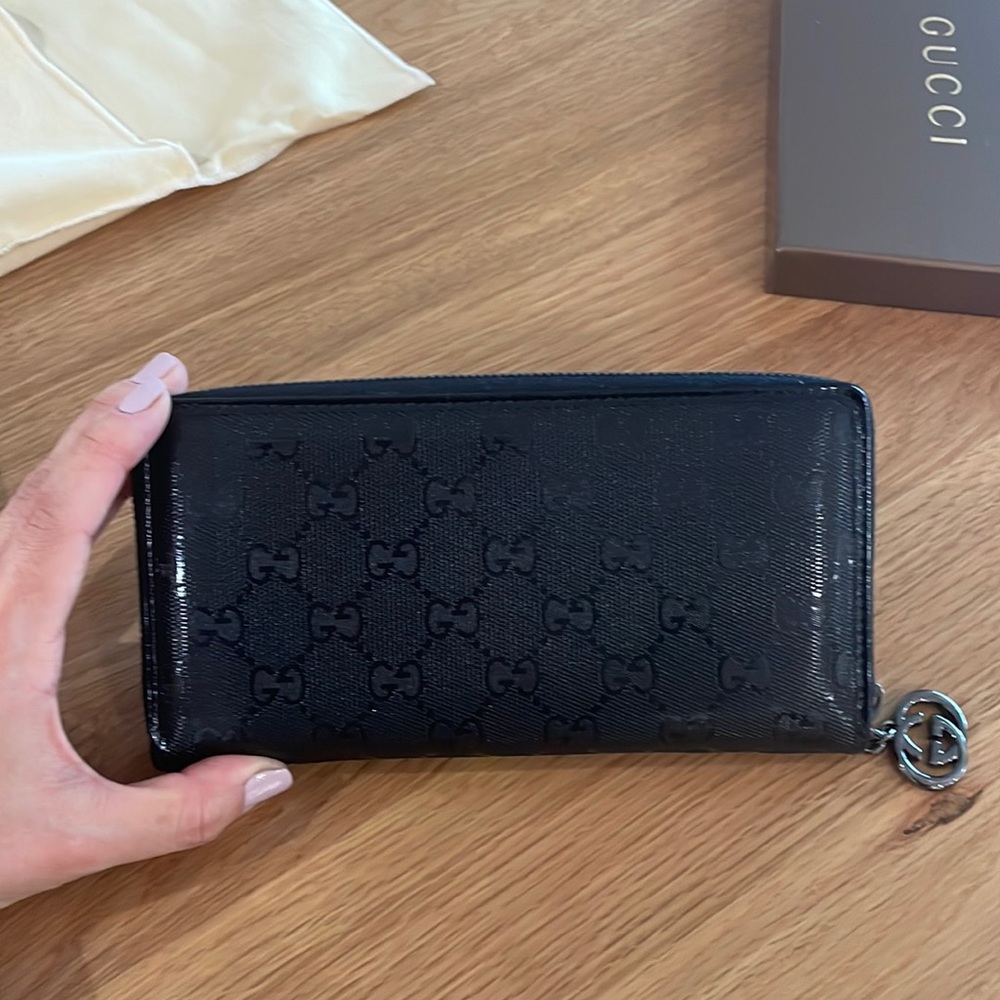 NEVER USED - Authentic Gucci Wallet